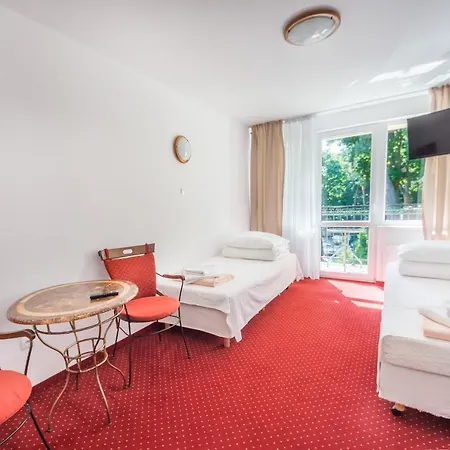 Delfin * Krynica Morska