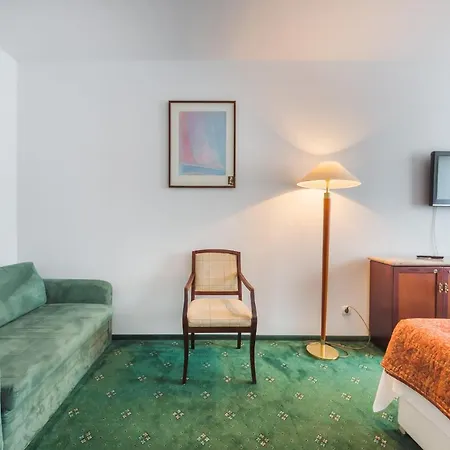 Delfin Kompleks wypoczynkowy